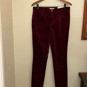 Women’s LOFT burgundy corduroy pants 8/29